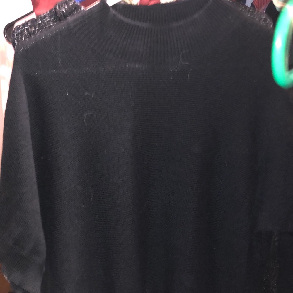 Turtle neck short sleeve sweater